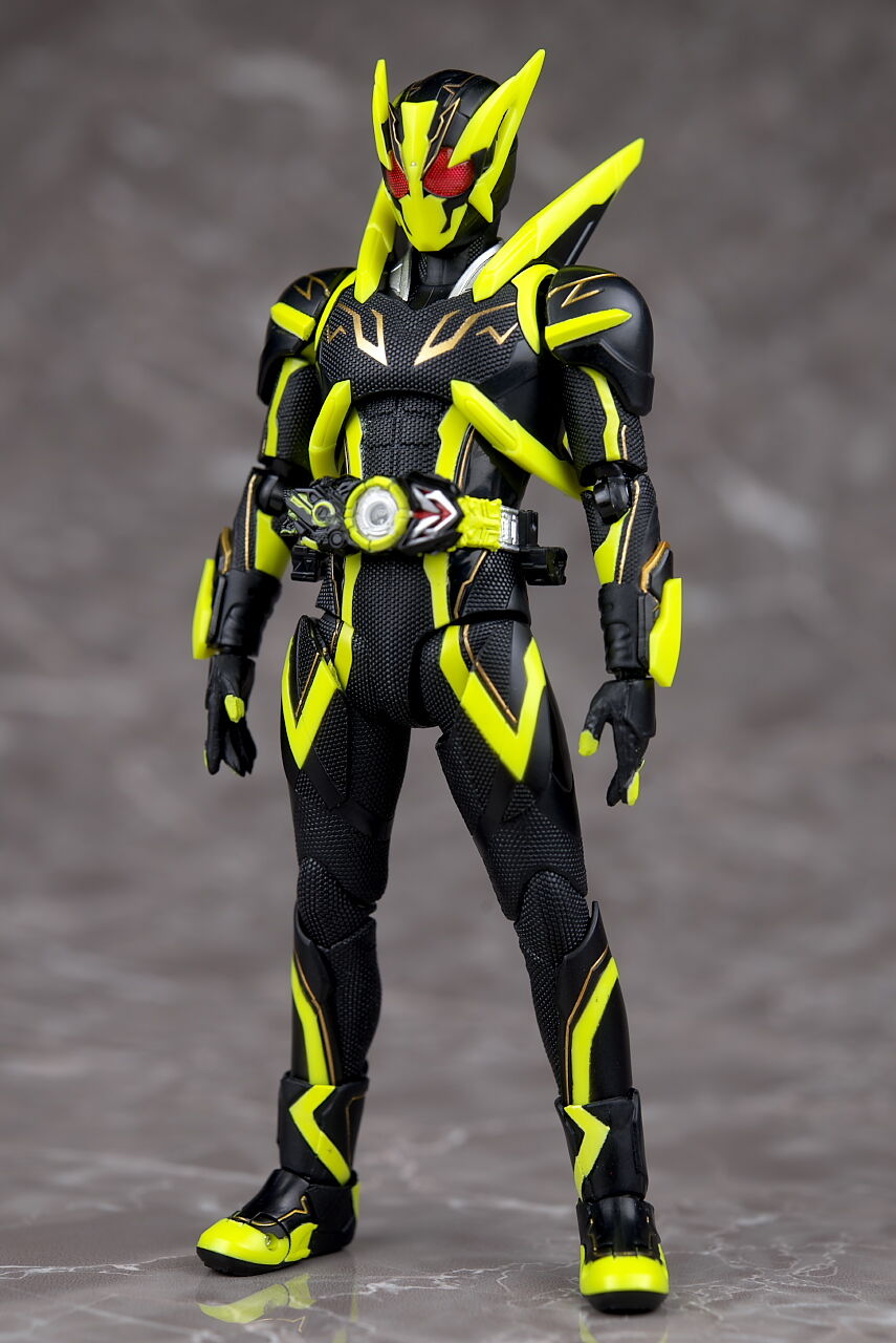 S.H.フィギュアーツ 仮面ライダーゼロワン シャイニングホッパー