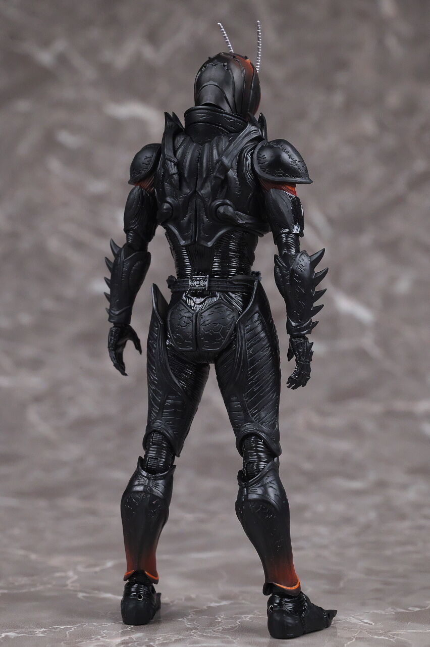S.H.フィギュアーツ 仮面ライダーBLACK SUN（初変身Ver.）レビュー