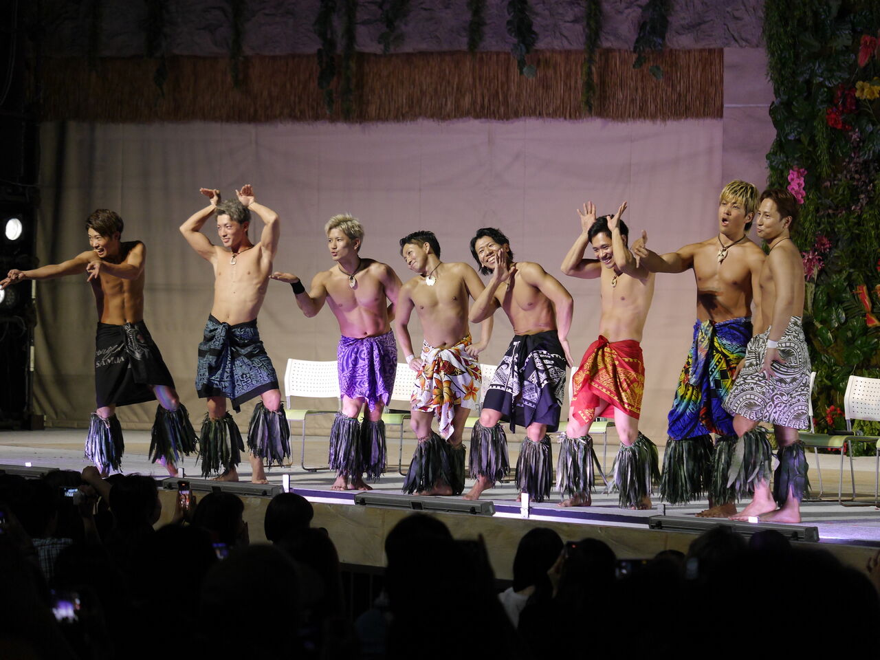 イベントレポート⑤「シバオラ生誕祭2024」 : Fire Knife Dance Team