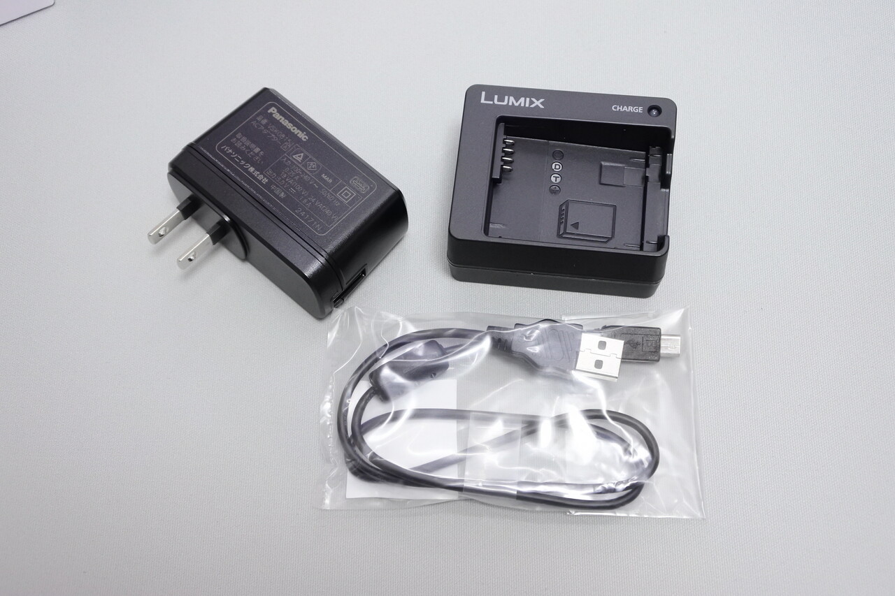 LEICA D-LUX8用にUSB充電器を買った ＜Panasonic バッテリー