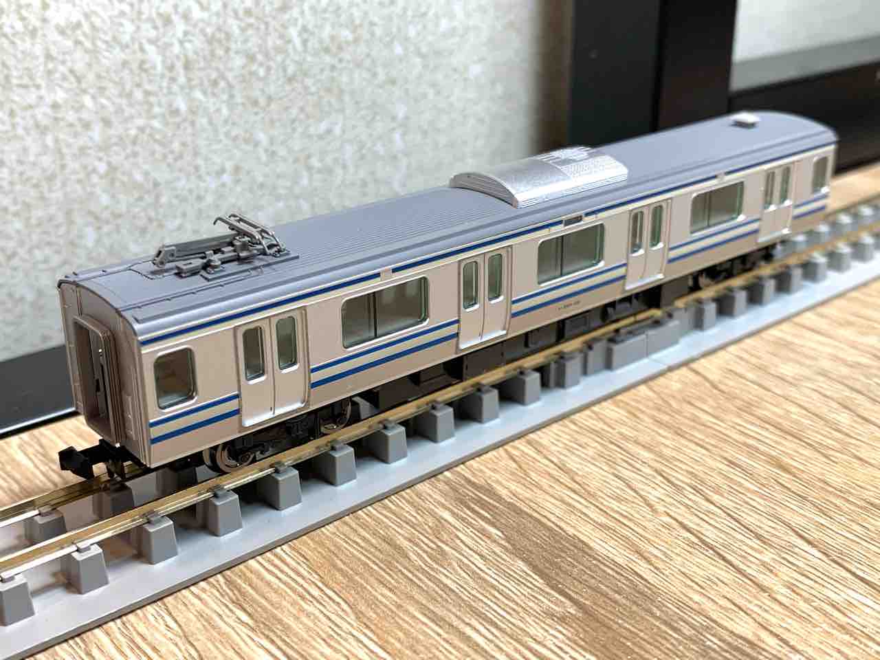 TOMIX E231系スカ色(成田線開業120周年ラッピング)が入線！ - れいるのおと