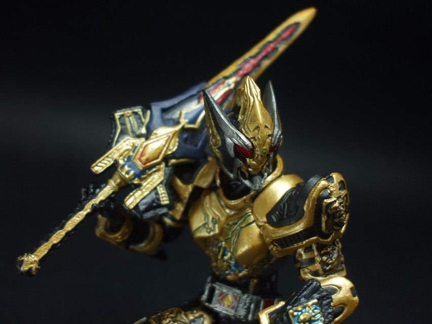 バンダイ S.I.C極魂 仮面ライダーブレイド キングフォーム レビュー