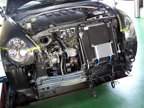 このオイルクーラーは機能美ではありません : 浜松でネジをまわす社長