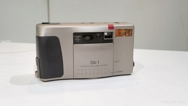 1996/平成8/KYOCERA/DA-1/27万画素/電子スチルビデオカメラ/電子カメラ