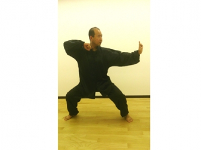 英　気功セミナー