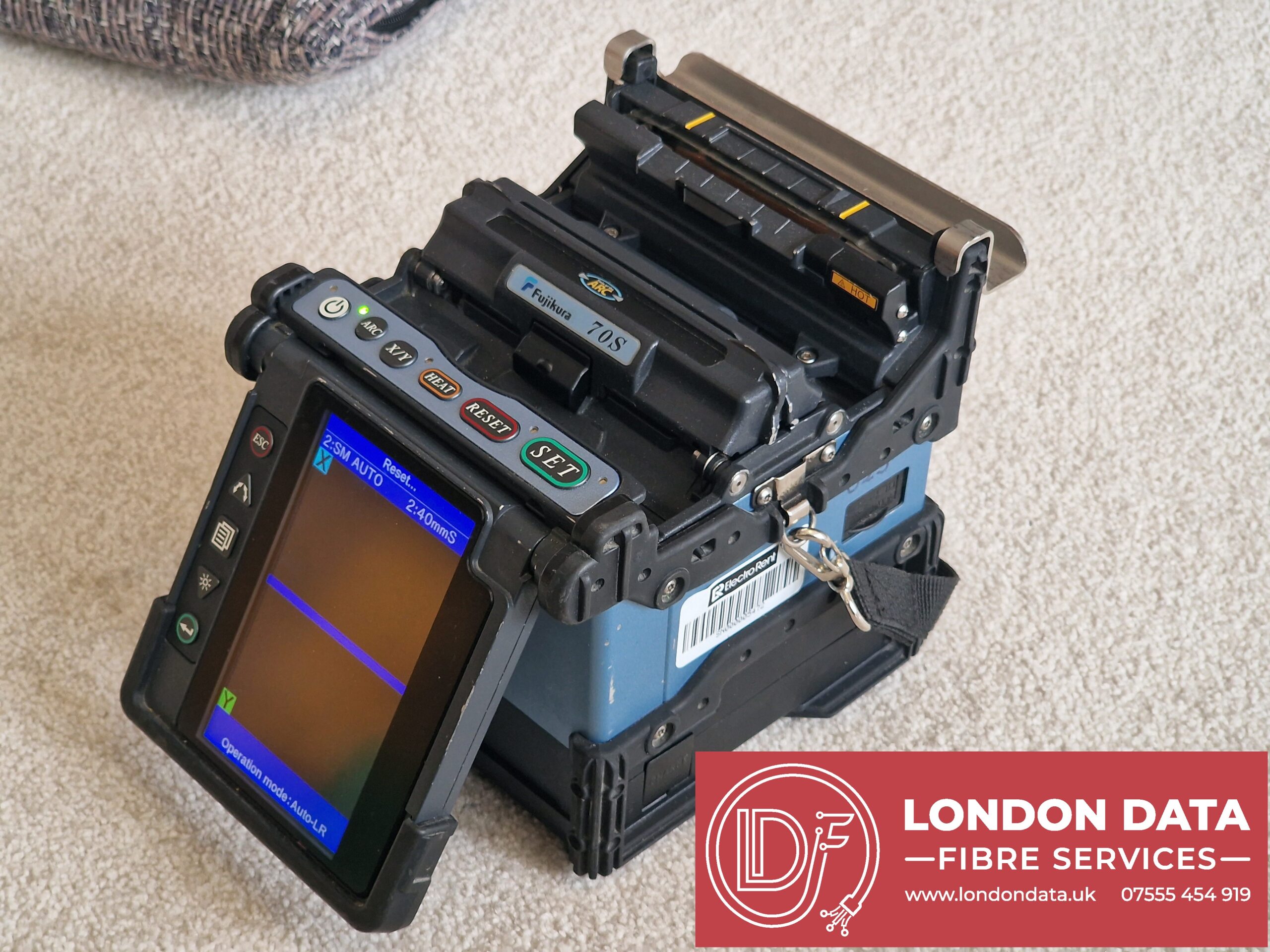 Fujikura 70S+ Single fibre core alignment Fusion Splicer with CT