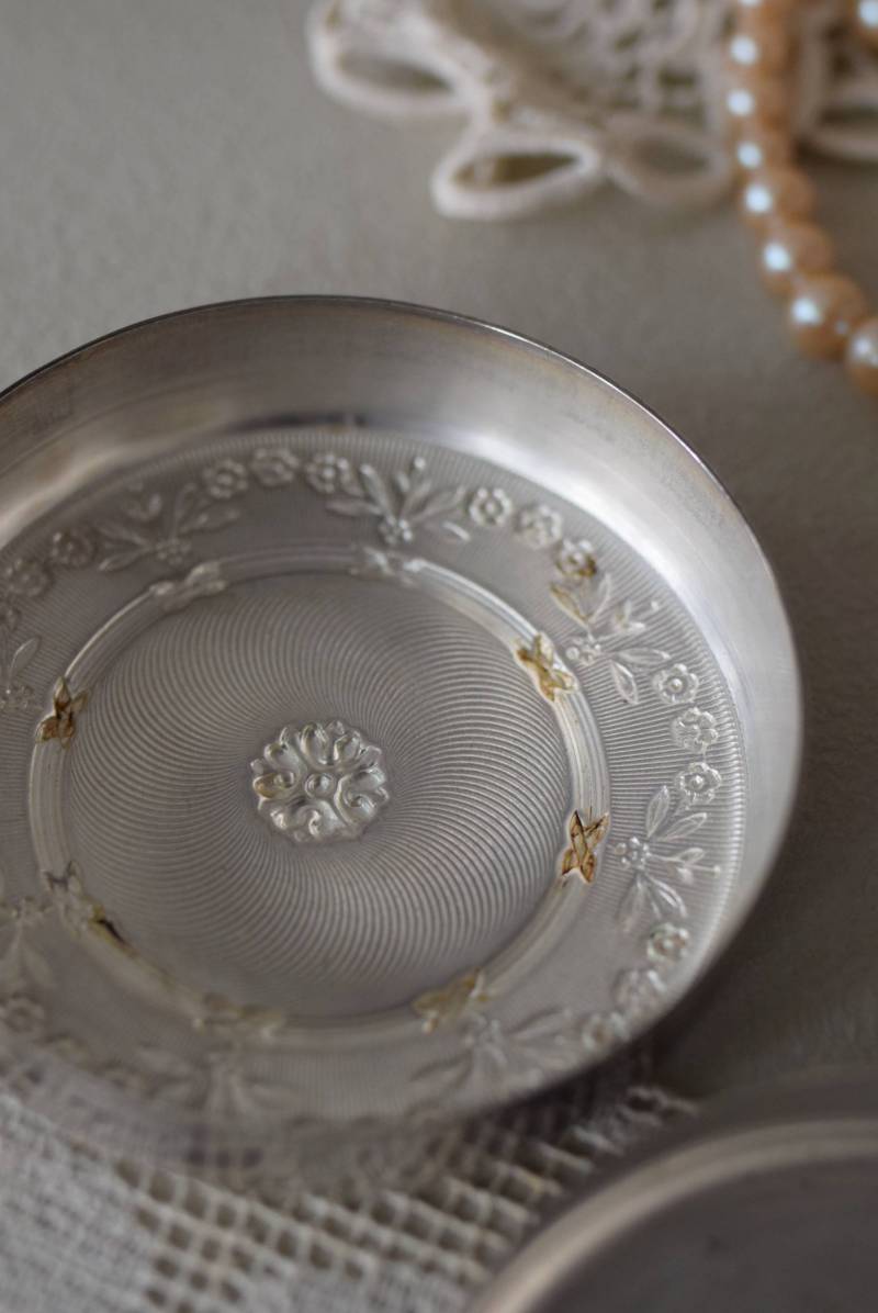 シルバー雑貨 アンティークピルケース.silver 小物入れ フレンチ雑貨