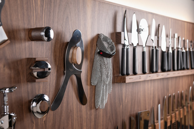 Giant wall-mounted knives set – Lorenzi Milano