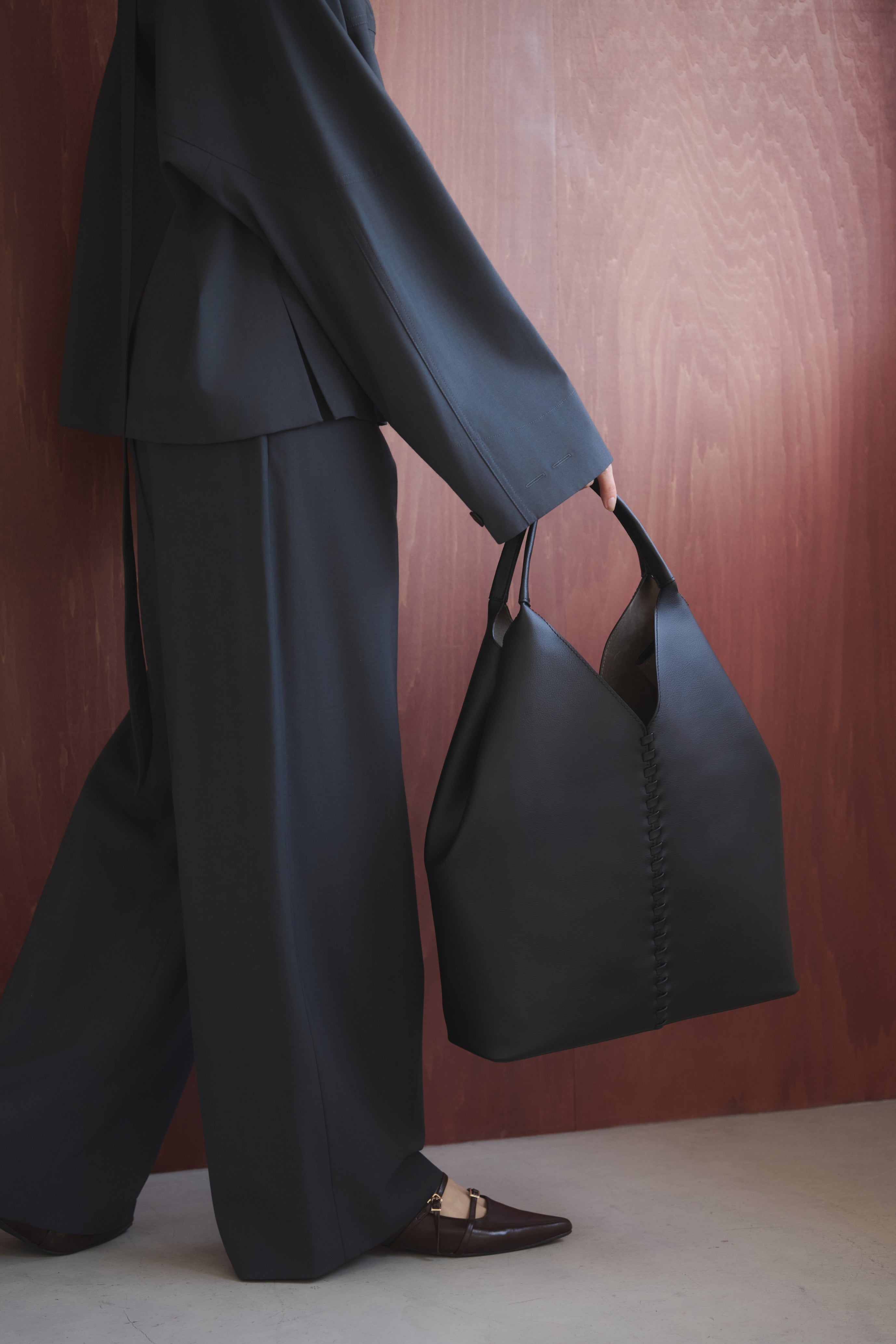 Grape Vine Tote Bag | LOVST TOKYO, グレープレザー, ヴィーガン