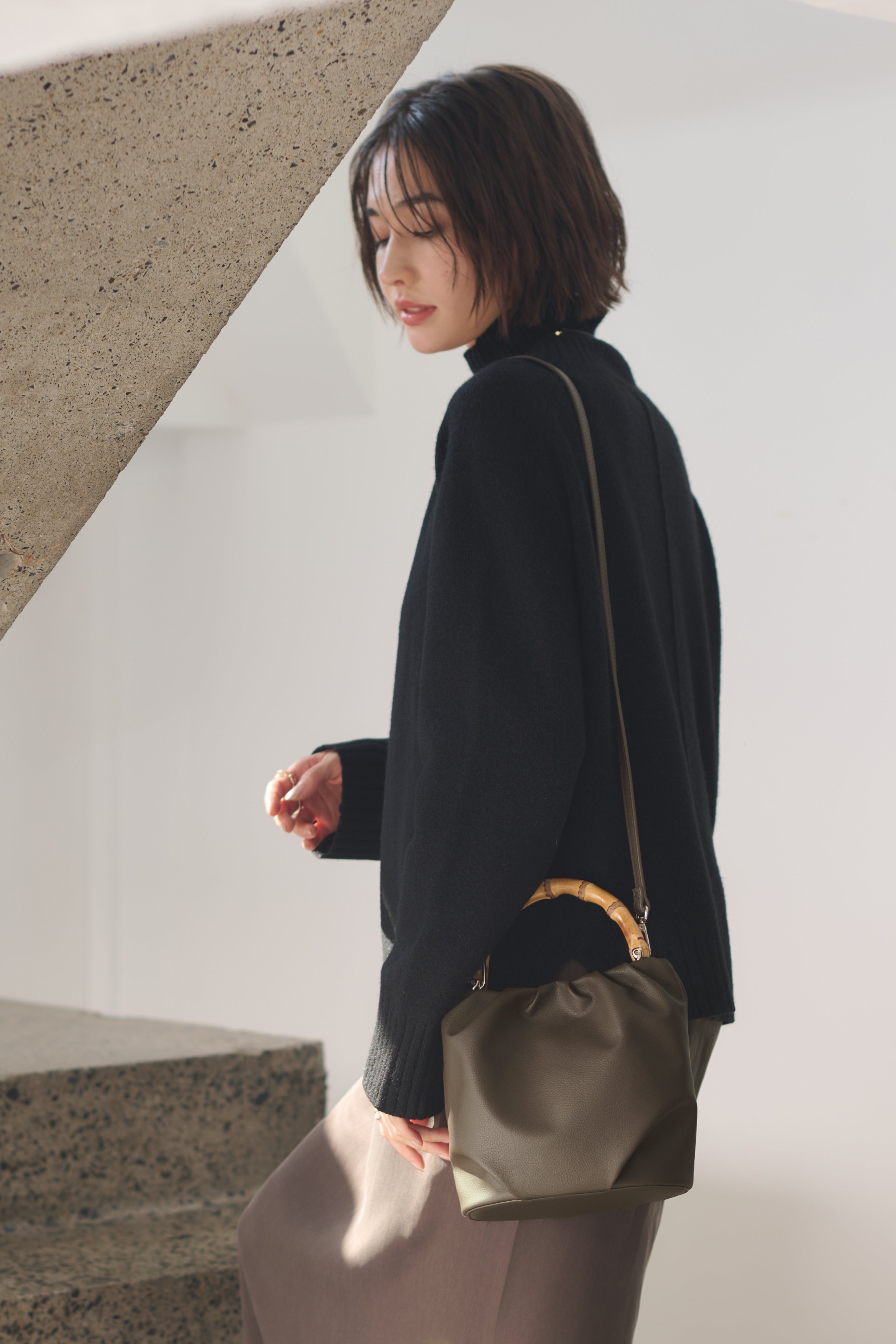 国産アップルレザー製「Apple 4Way Gather Bag」| LOVST TOKYO