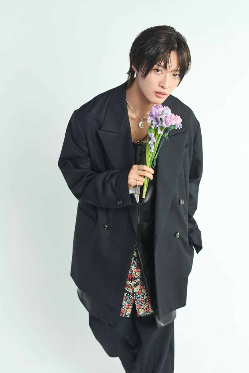 IMP.佐藤新が考える“自分らしさ”「今は頑張って大人になろうとしている