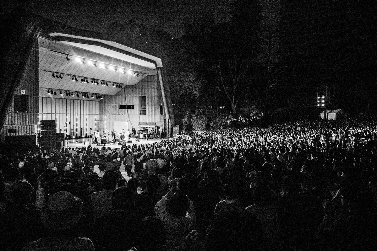 カネコアヤノ率いるバンド・kanekoayano、鉄壁のバンドアンサンブルを