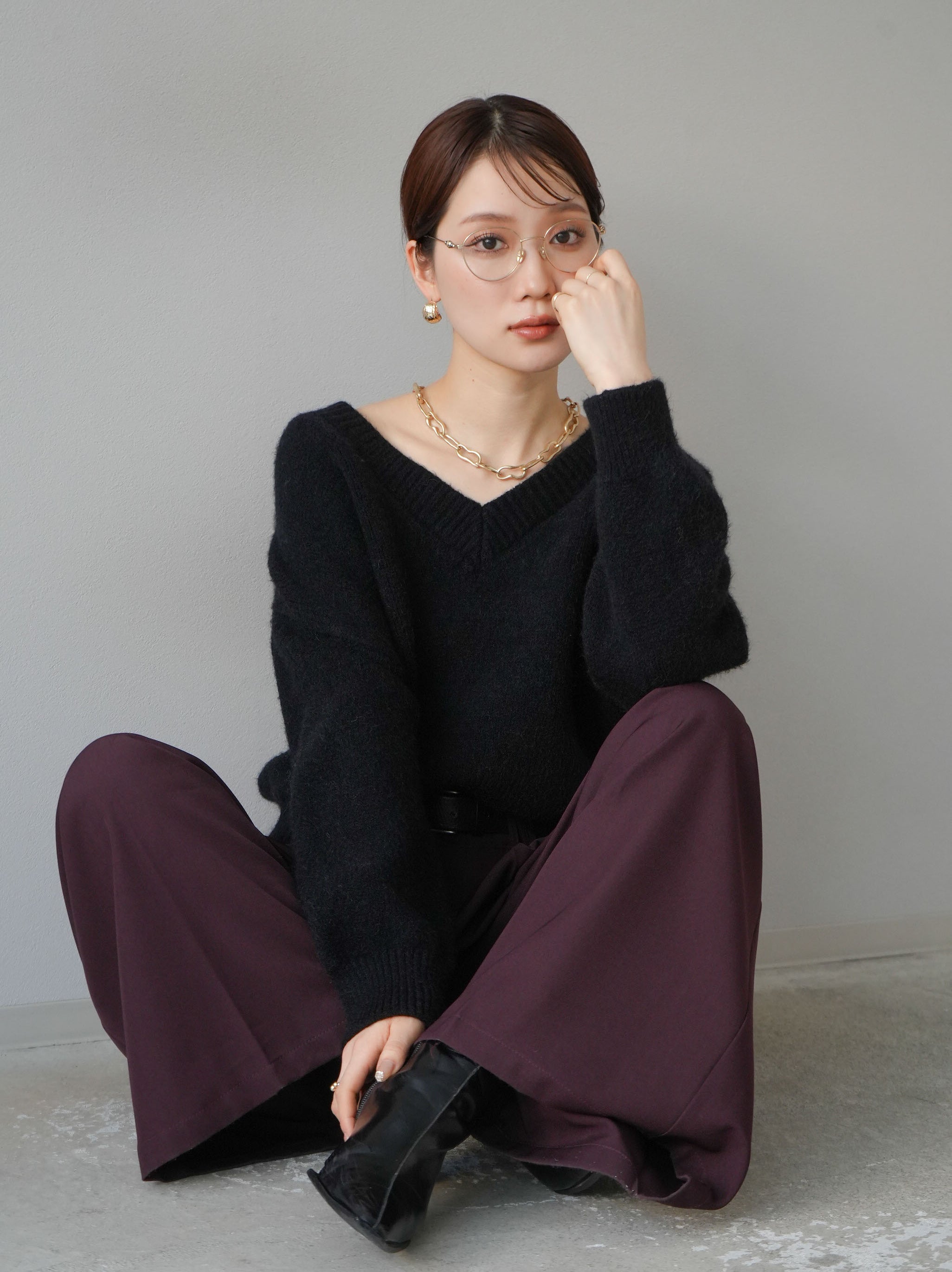 予約]Vネックショートニットプルオーバー/ブラック – Lumier