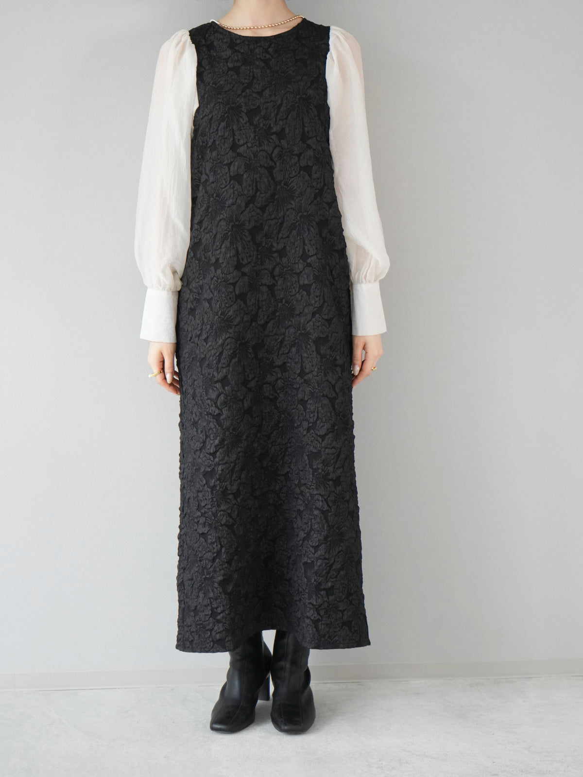 予約]膨れジャガードチュールスリーブドレス/ブラックxホワイト – Lumier