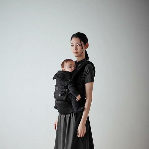 エールベベの抱っこ紐【ベビーキャリアスリー】ブラック 新生児から