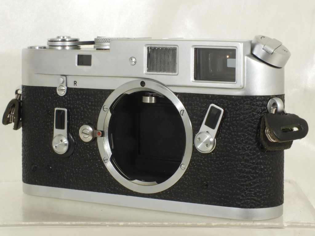 LEICA(ライカ) M4 ボディ (117万代) | 新宿の稀少中古カメラ・フィルム