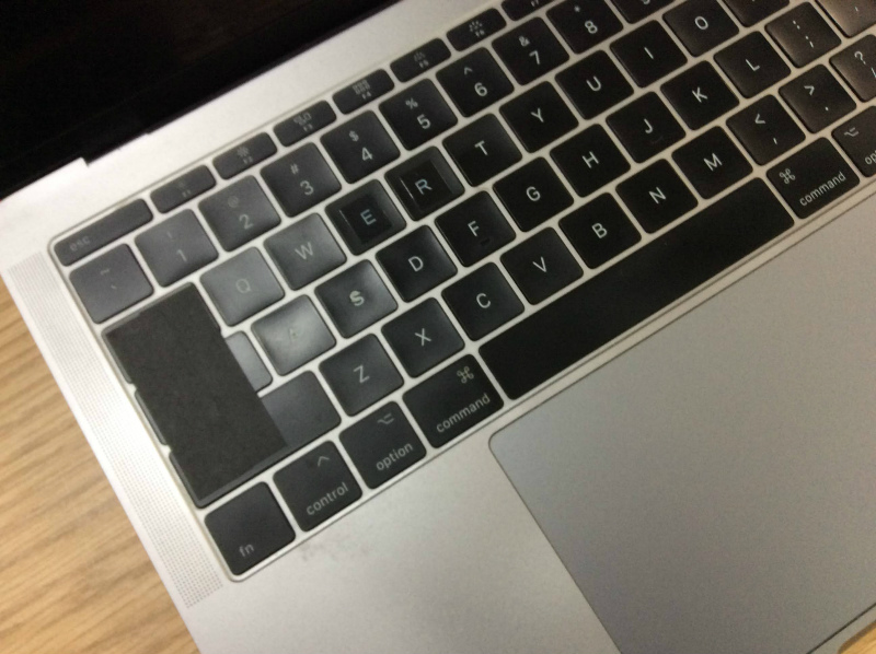 MacBook Pro 13インチ Retina 2017 (ファンクションキーモデル