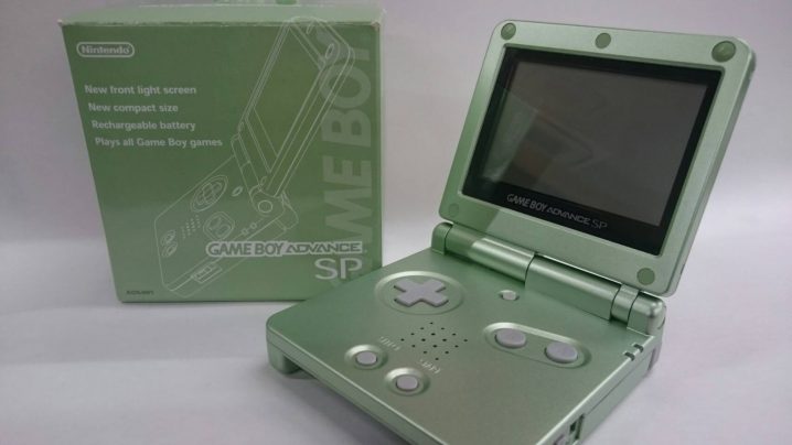 ゲーム】☆レトロゲーム☆《ゲームボーイアドバンスSP トイザらス限定