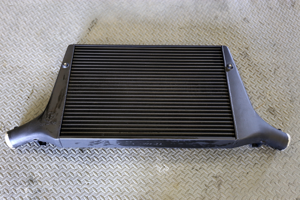 Audi A4/B8セダン ＆ WAGNER TUNINGインタークーラーkit装着+BELLOF