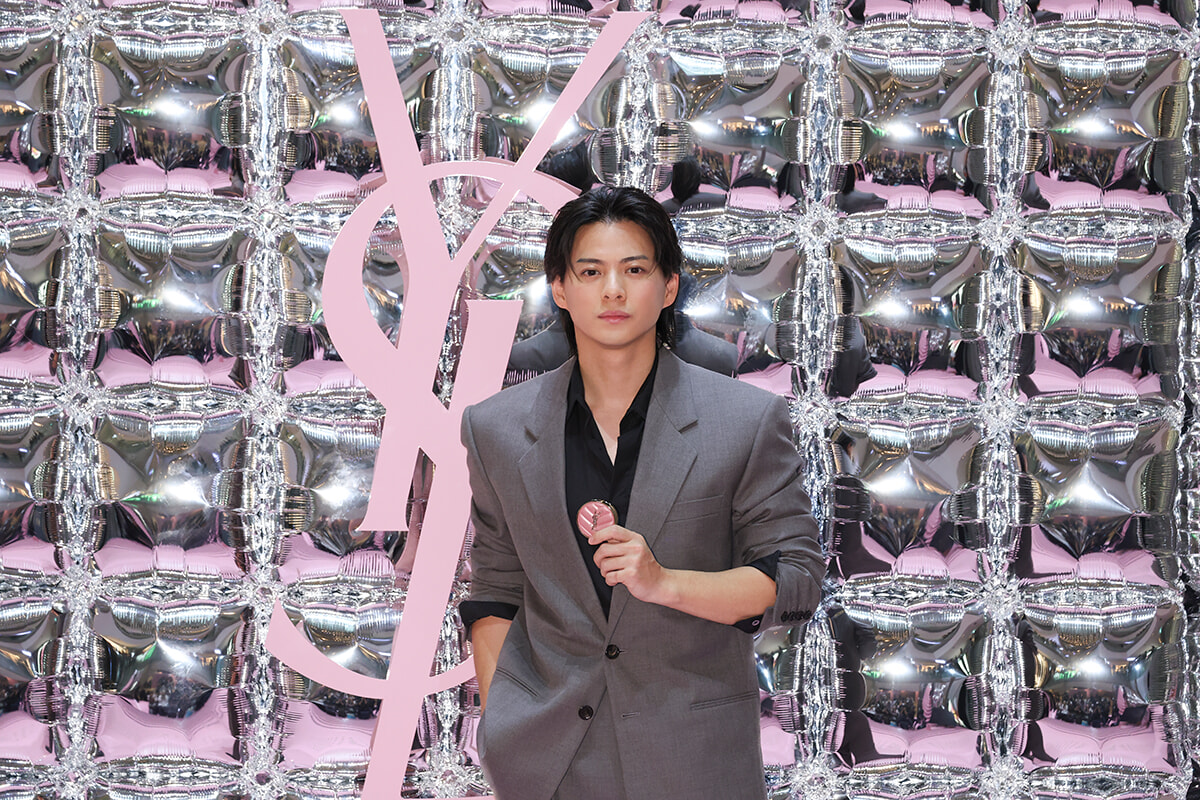 平野紫耀「ラブであふれた空間」。イヴ・サンローラン・ボーテ、表参道