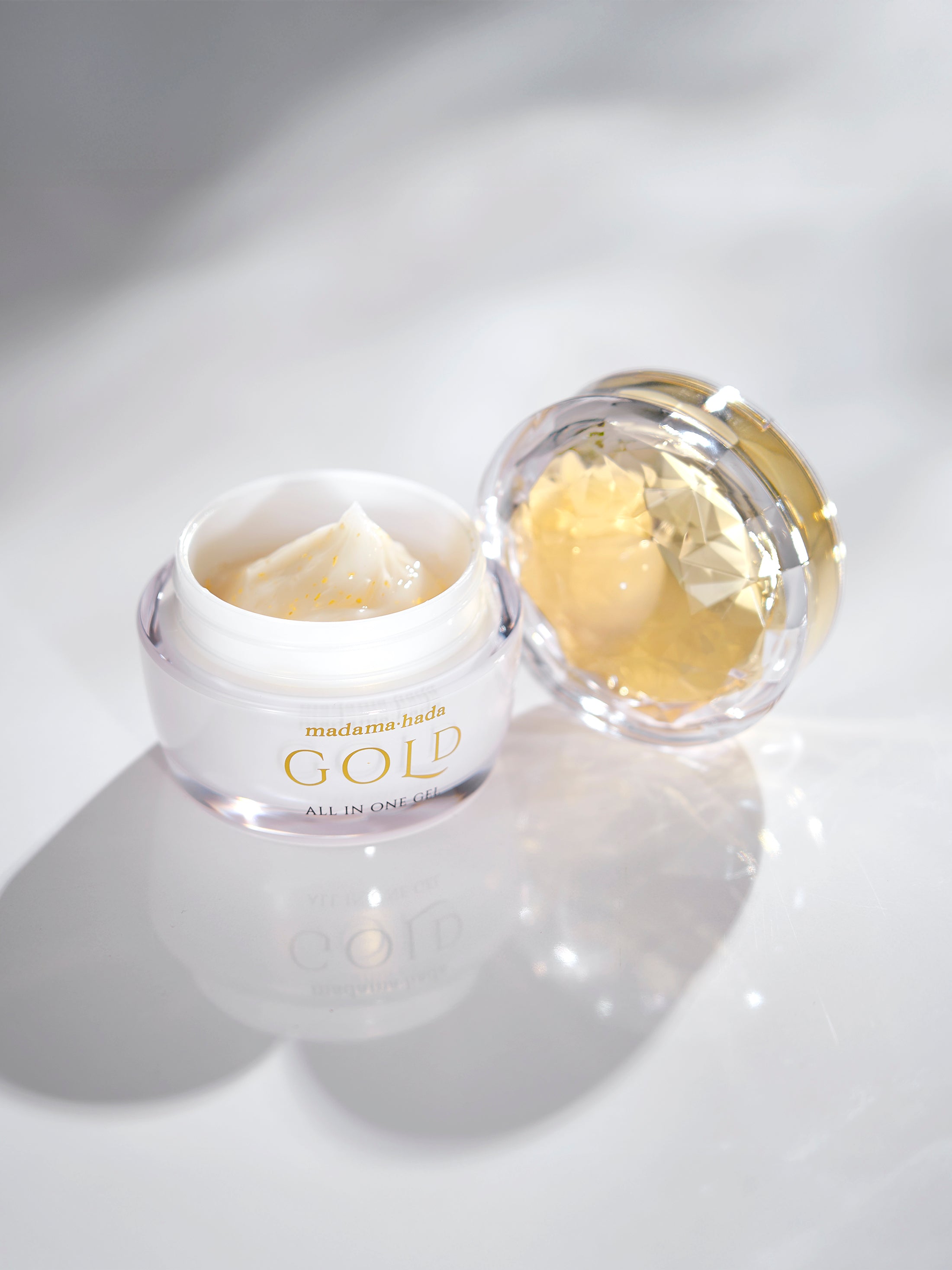 GOLDオールインワンジェル – madama・hada