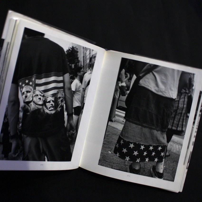 シブヤ、シブヤ / Shibuya, Shibuya（Signed, With OBI） - 石元 泰博