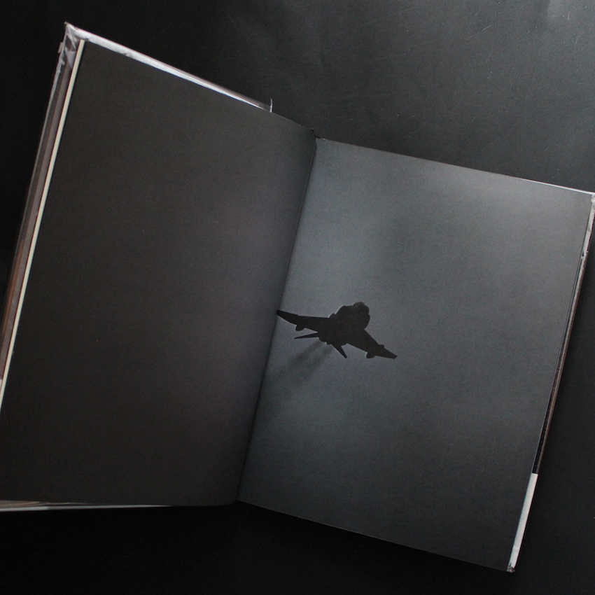 晴れた日 / A Fine Day（Second Printing） - 篠山 紀信 / Kishin