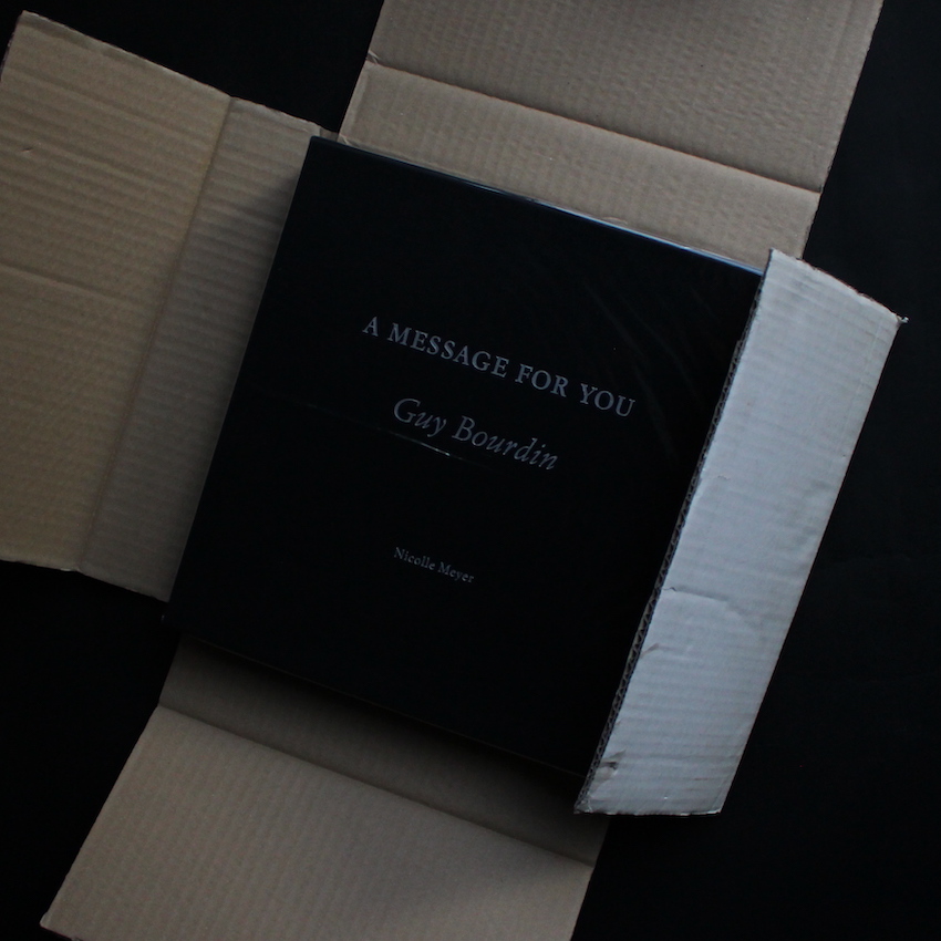 A Message For You（First Edition with Shipping Box） - Guy Bourdin