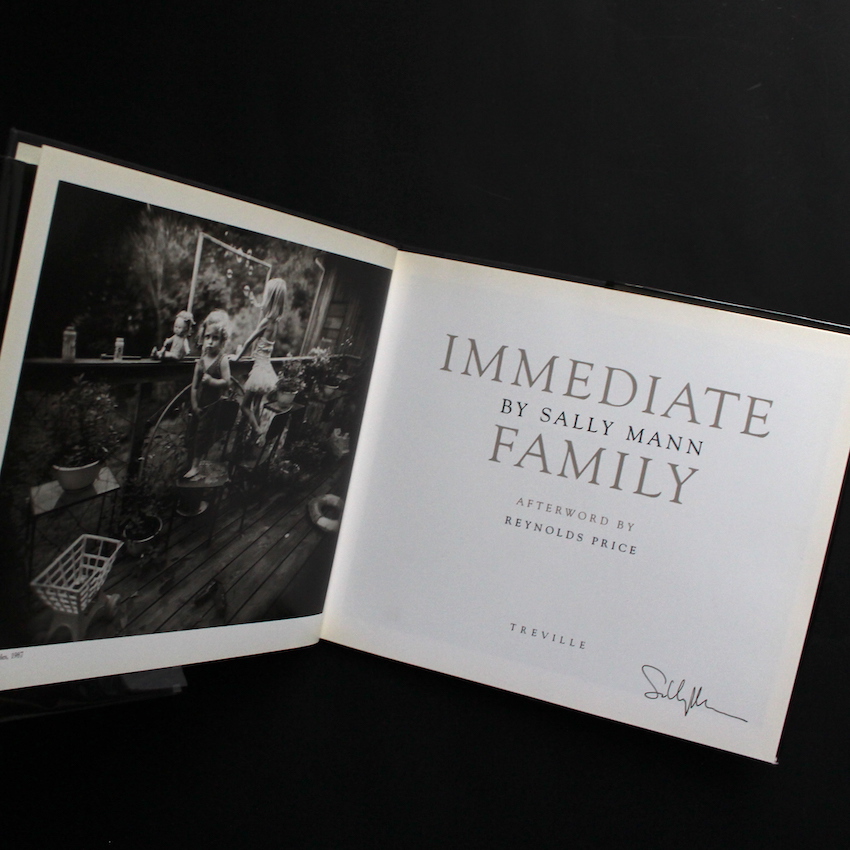 Immediate Family（Japanese Edition, Signed） - Sally Mann