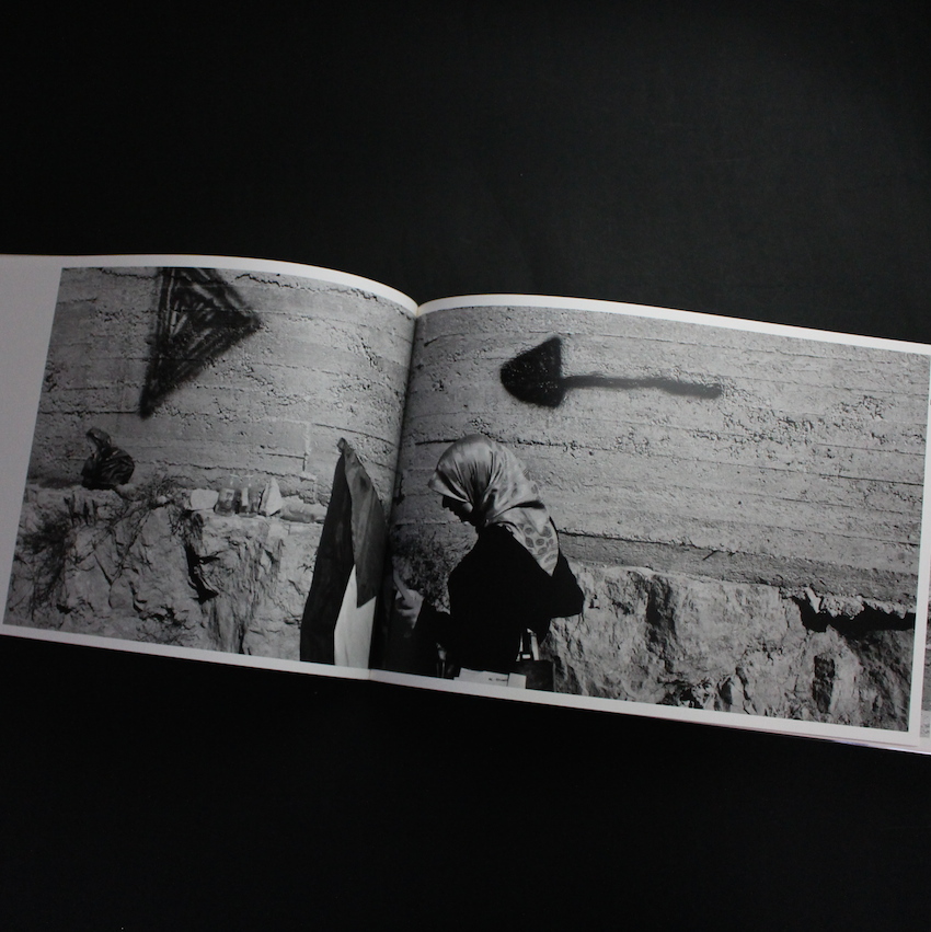 No Man's Land - Larry Towell