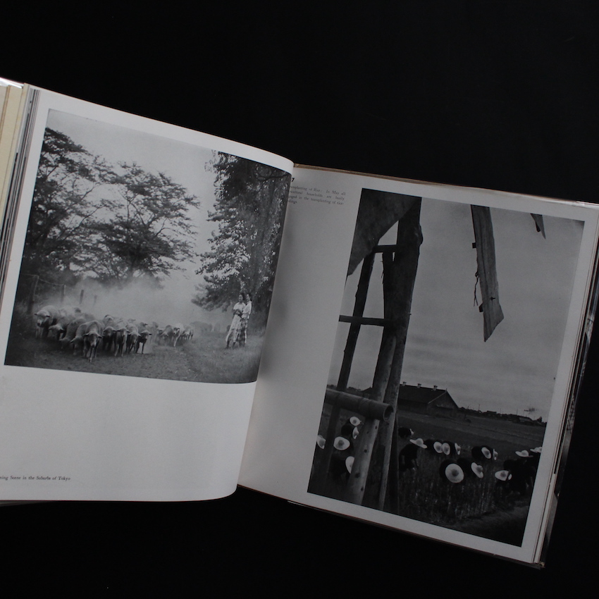 Japan Through A Leica（First Edition） - 木村 伊兵衛 / Ihei Kimura