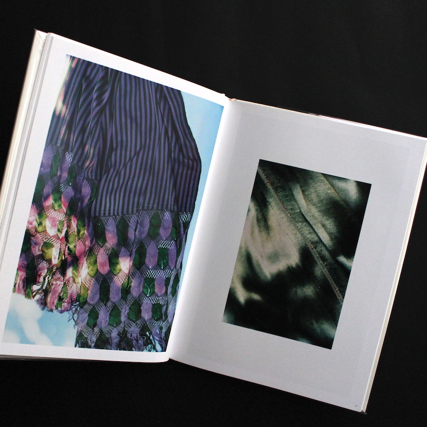 Frida By Ishiuchi（Spanish Edition） - 石内 都 / Miyako Ishiuchi