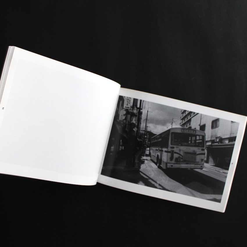 遠い町 / Distance 1991-1995（Signed） - 尾仲 浩二 / Koji Onaka