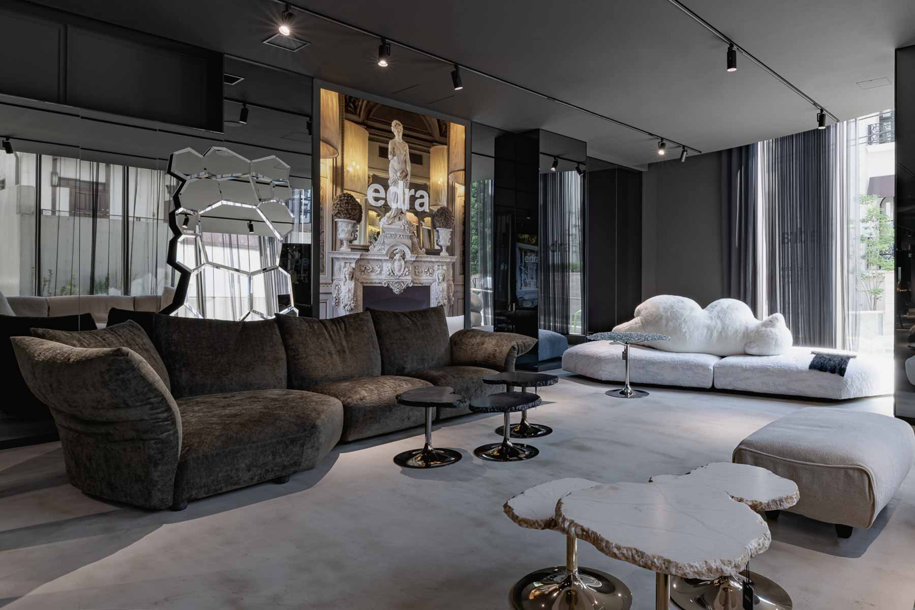 Spazio Edra Tokyo Aoyama」でアートのような家具と出逢う - BEARS