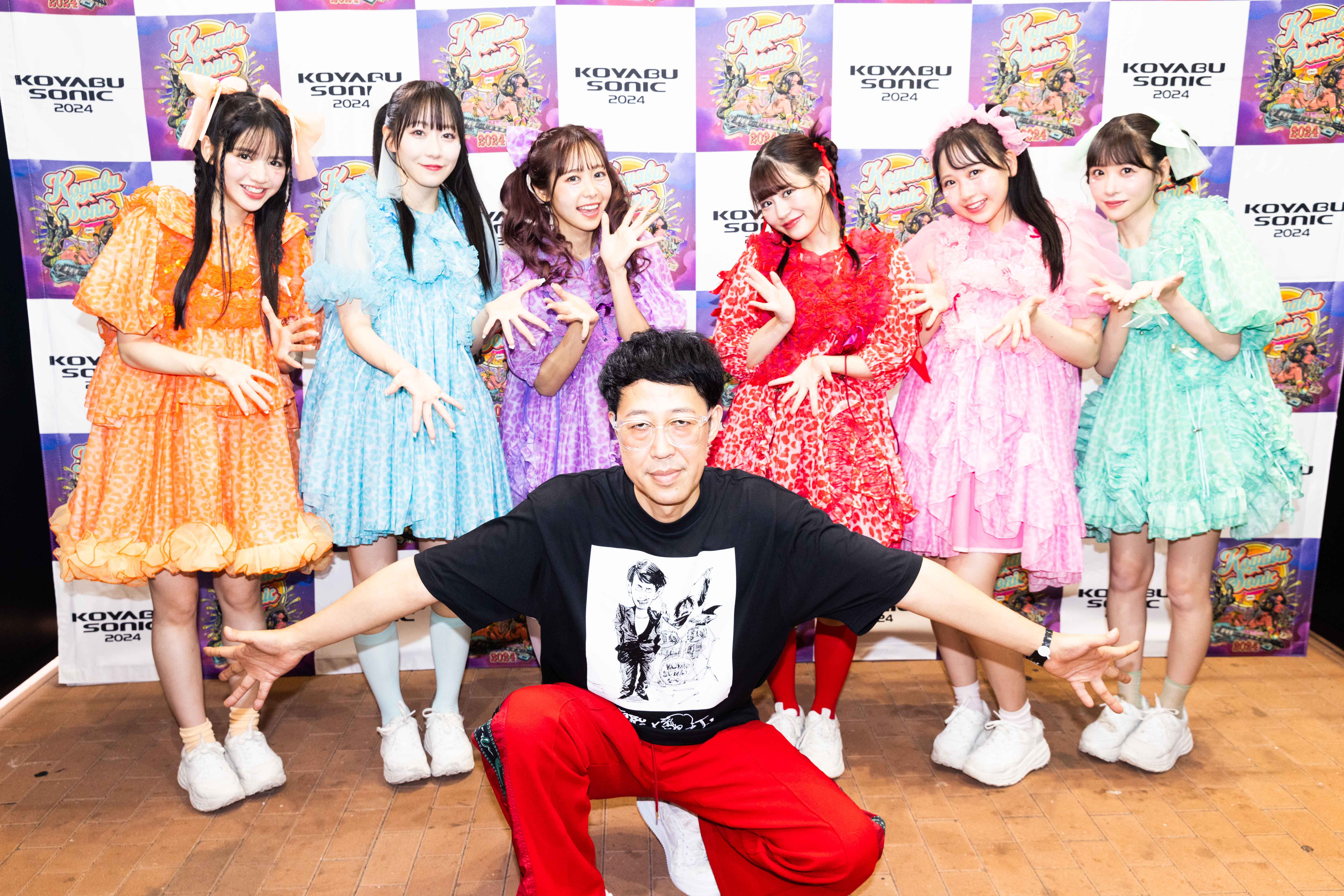 コヤソニ最終日のトップバッターを飾ったのは初参戦のFRUITS ZIPPER