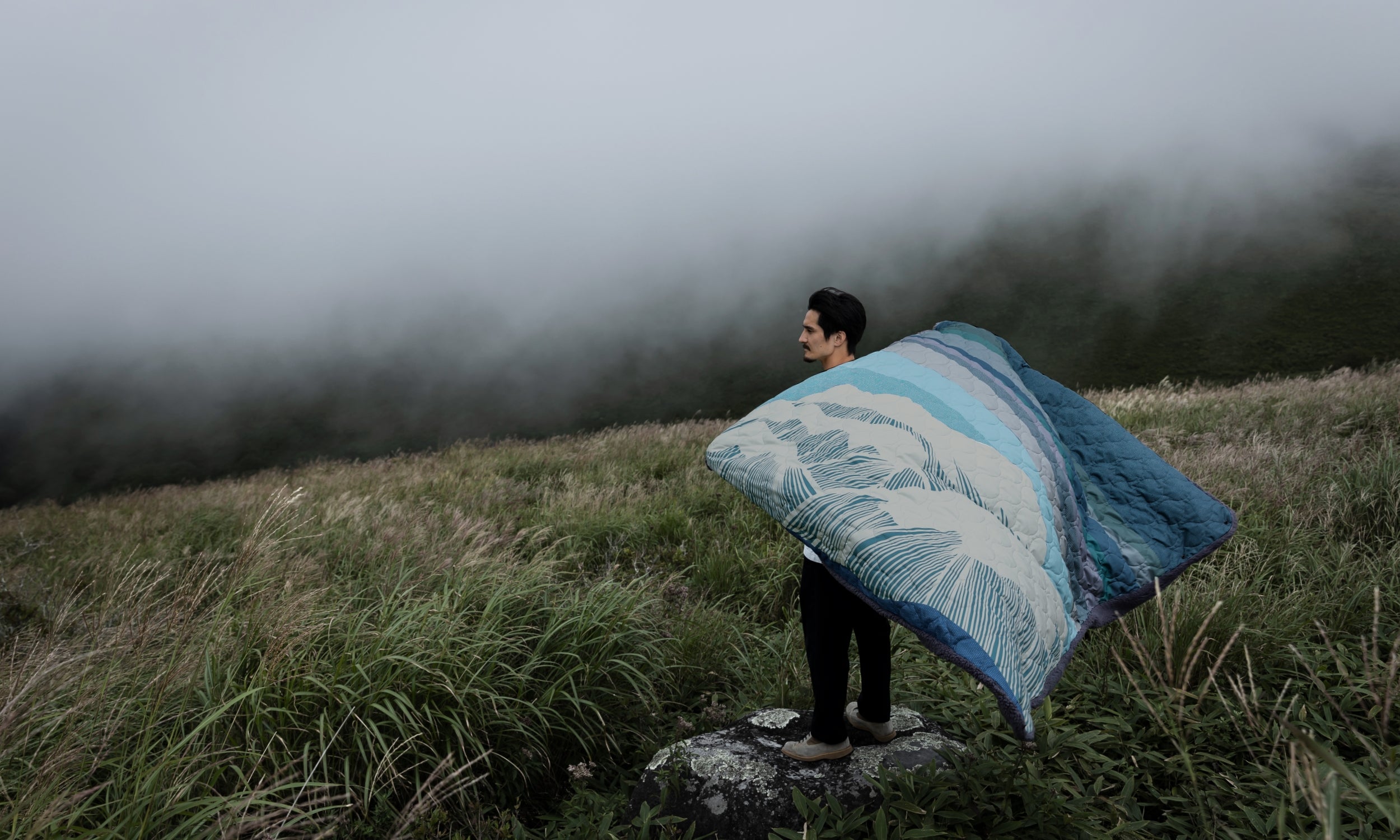 NEW6層】魔法瓶ブランケットLUGH EDGE / Lサイズ