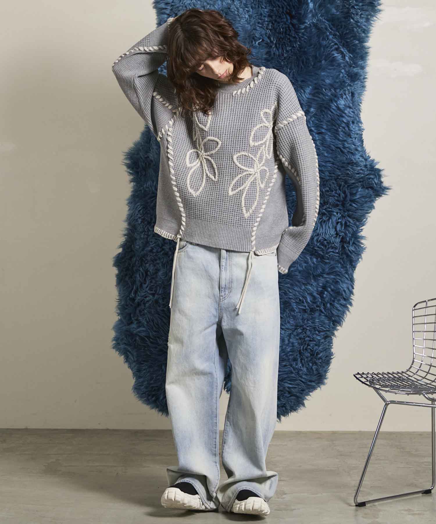 Oni-Waffle Flower Embroidery Prime-Over Crew Neck Knit Pullover