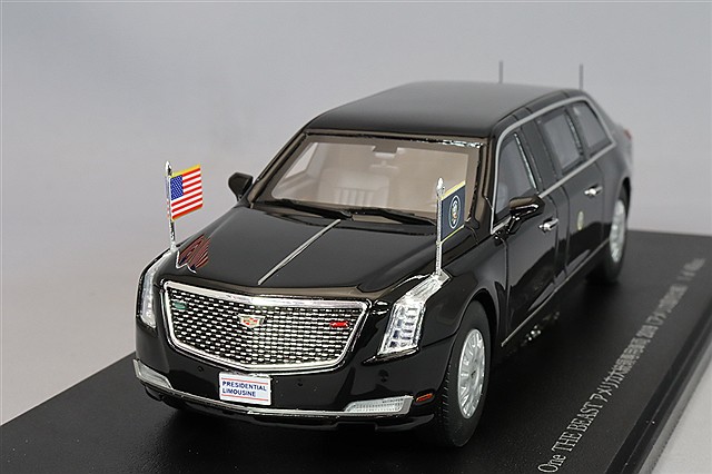 RAI'S 1/43 キャデラック ワン 