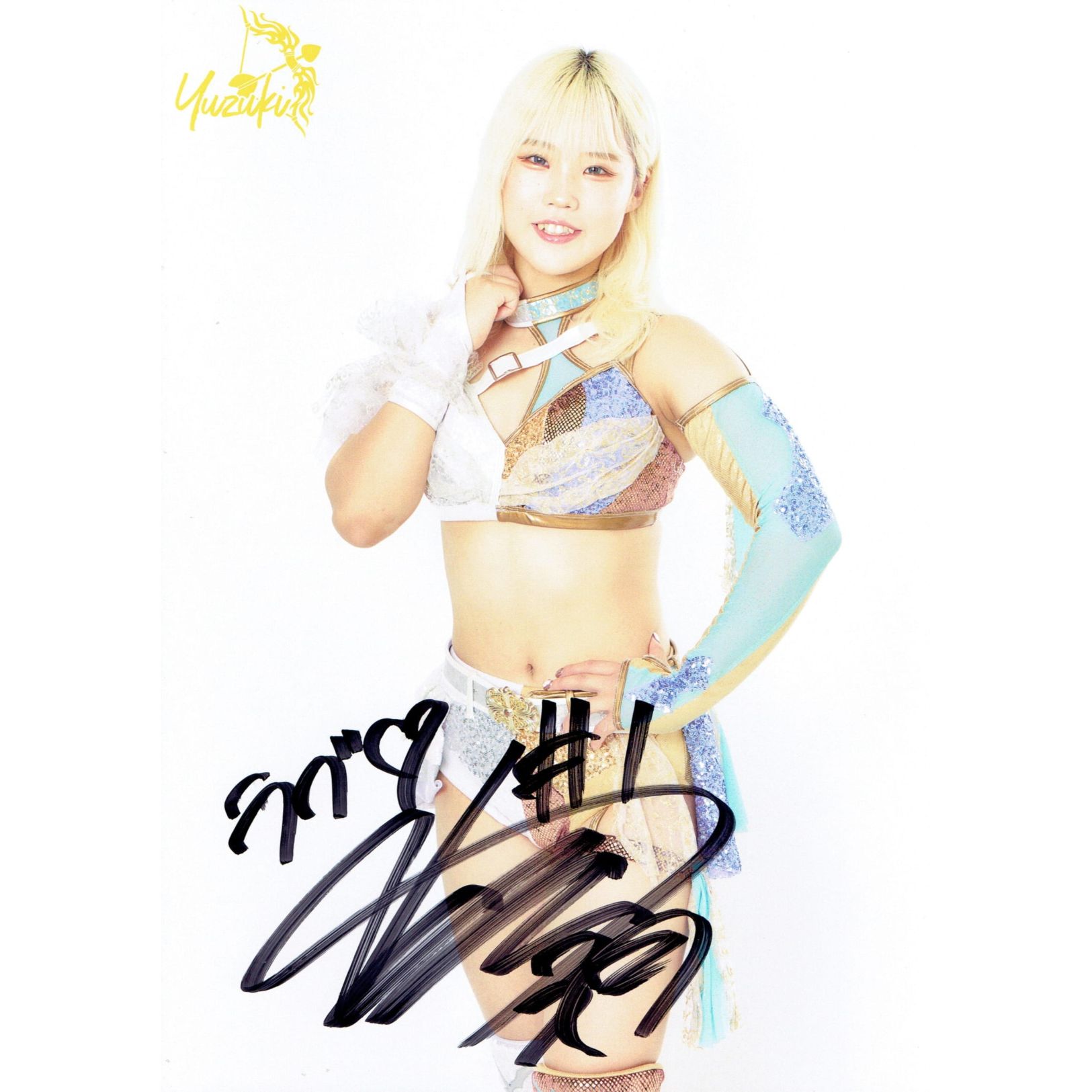 イヨ・スカイ WWE マリーゴールド サイン入りポートレート写真フレーム