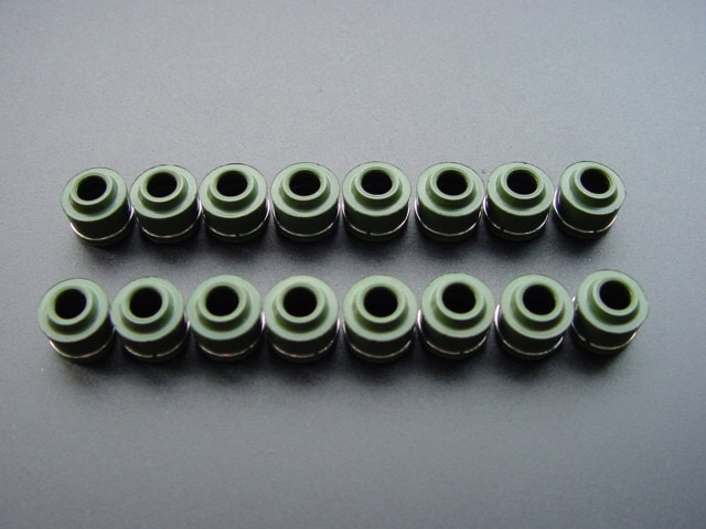 CBX400F-1型/CBX550F 純正バルブステムシール(16個) | HONDA,CBX400F