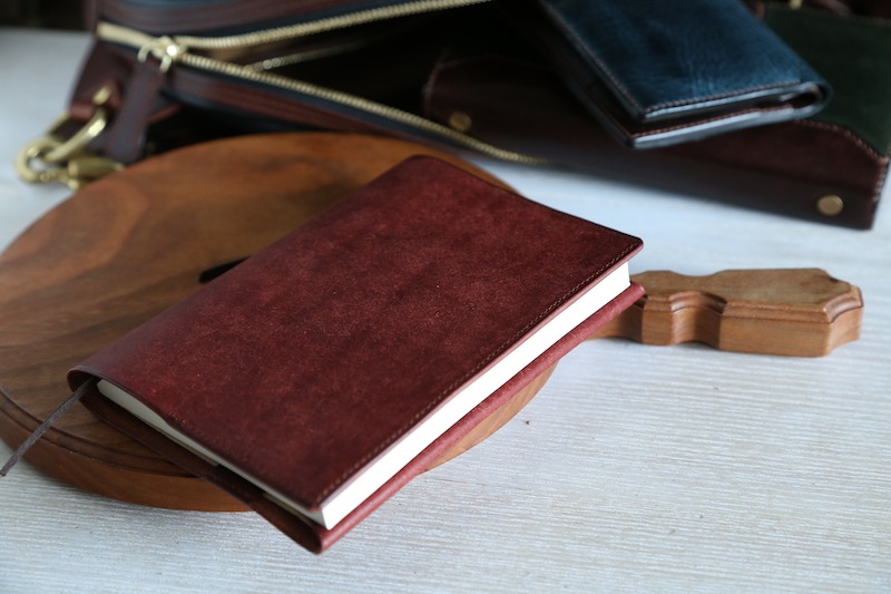 サイズの選べるブックカバー レッドブラウン | Case & Cover,Book