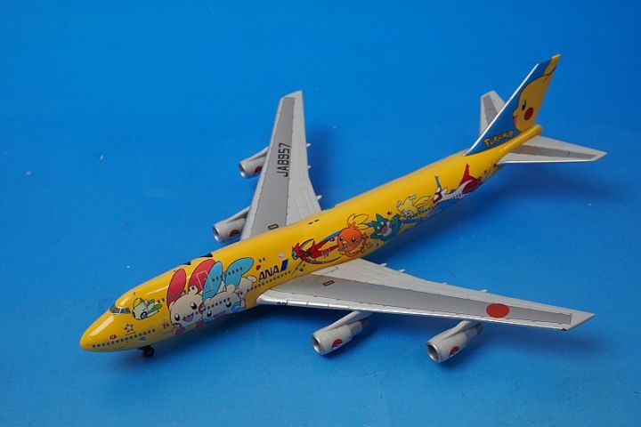 1/400 B747-400 ANA ポケモン ピカチュウジャンボ JA8957 [NH40010