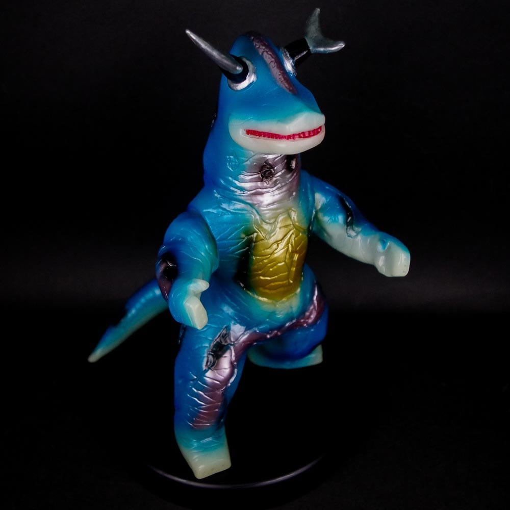 ブルマァク BULLMARK/ソフビ/エレキング/蓄光｜墓場の画廊ONLINE STORE