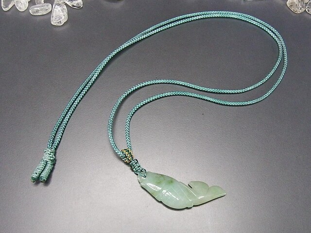 レア品ひすい本翡翠鯉手彫り天然石ネックレス個体差有りランダム発送