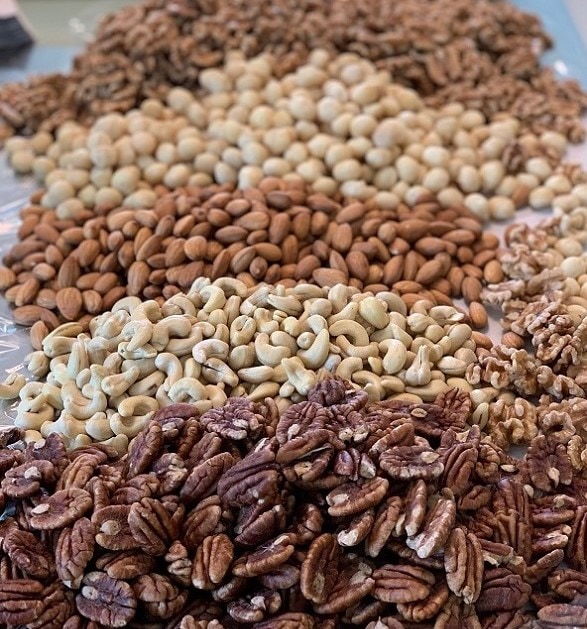 リピート率No.1】 フローラナッツ（旧名：食べきりサイズの発芽ナッツ