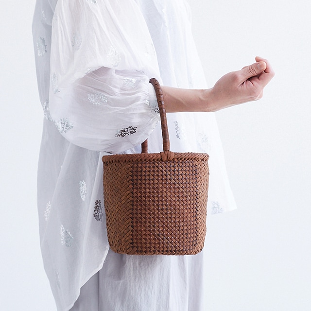 受注販売 [納期2～3ヶ月]ヌメ革×やまぶどうバッグ(ひご幅約4～5mm/栃木