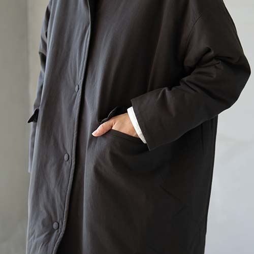 e213t166) / evam eva(エヴァムエヴァ) /padding hooded long coat