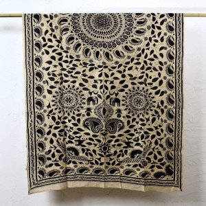 シルクカンタ刺繍タペストリー 大判ストール｜マライカ公式通販