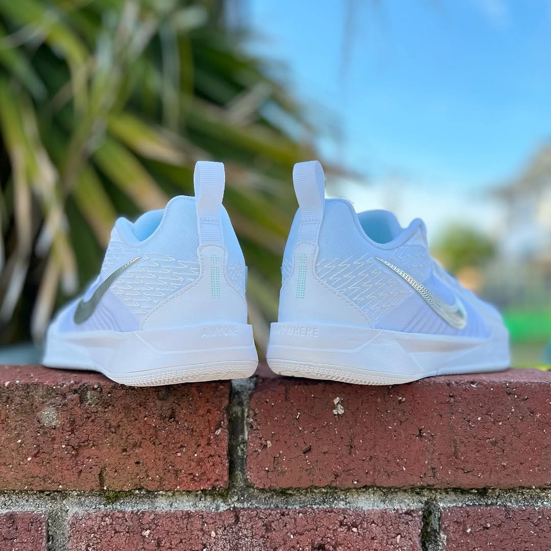 NIKE SABRINA 2 GS ナイキ サブリナ 2 キッズ ミニバス 子供 女性