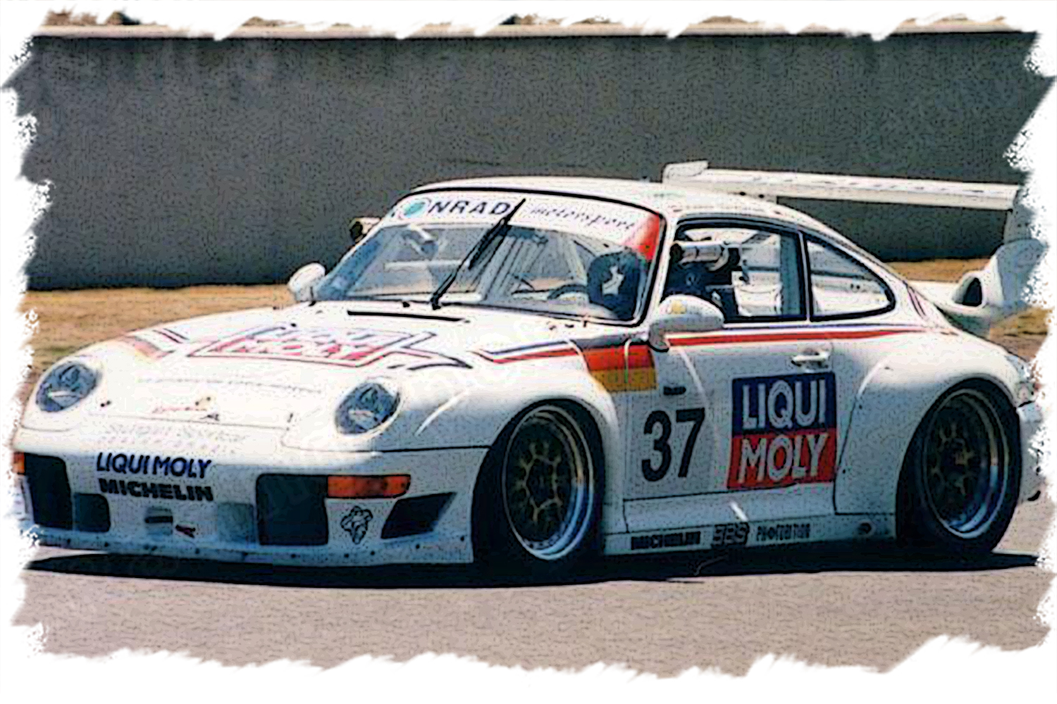 Make Up Co., Ltd. / Porsche 911 GT2 EVO 